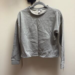 Renvy Gray Fringe-Trim Cropped Sweatshirt